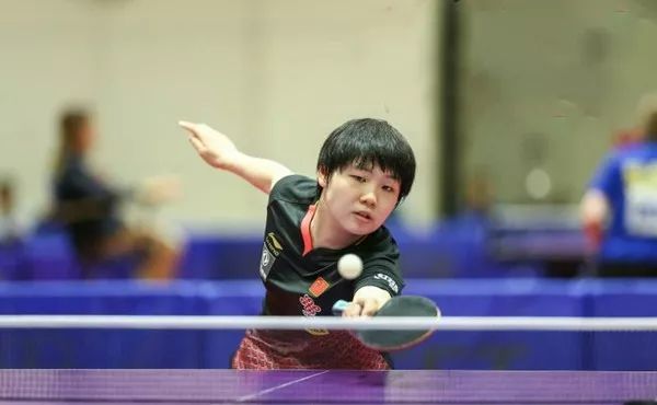 之间更加默 之间更加默