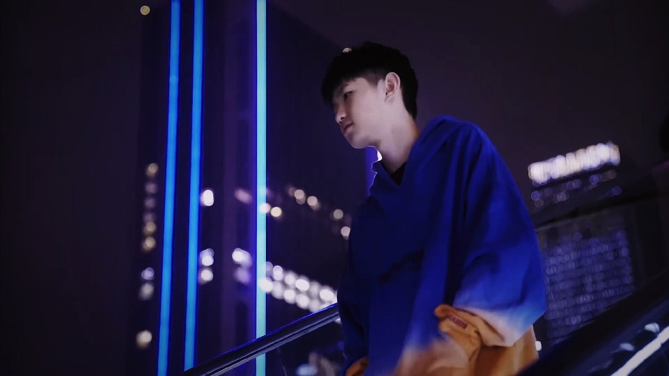 牌速度与他